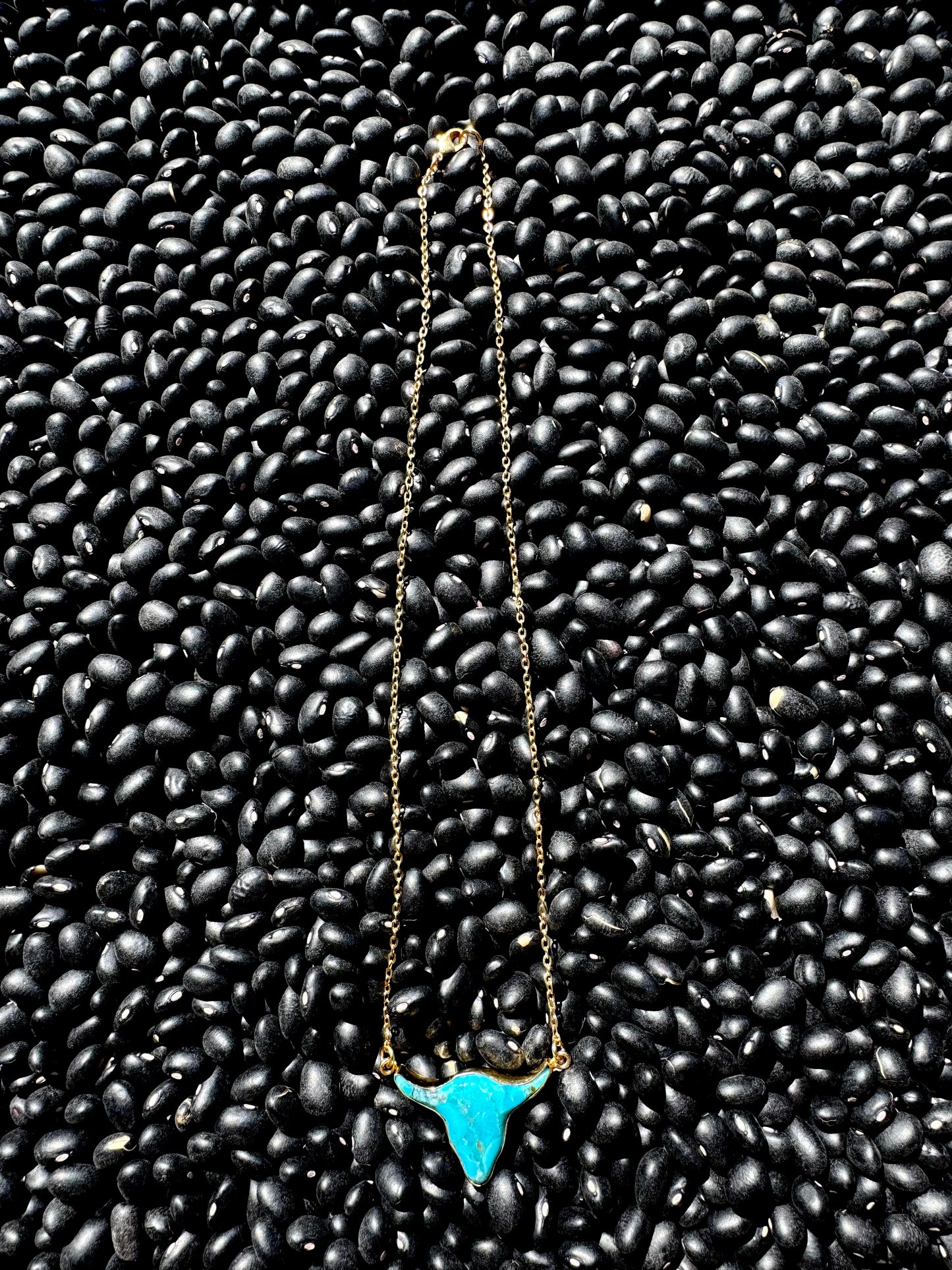 BEVO NECKLACE