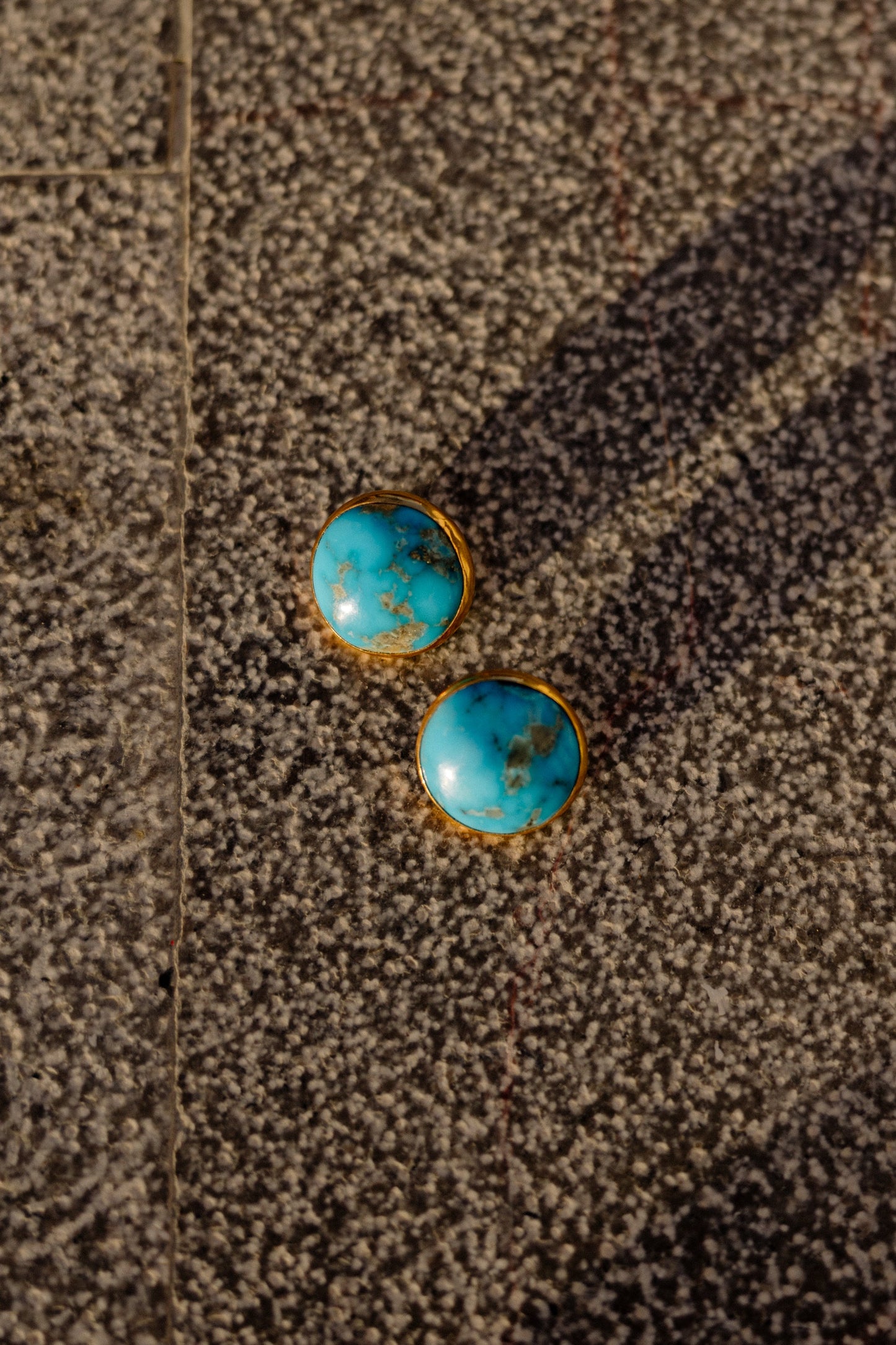 THE CIRCLE EARRING
