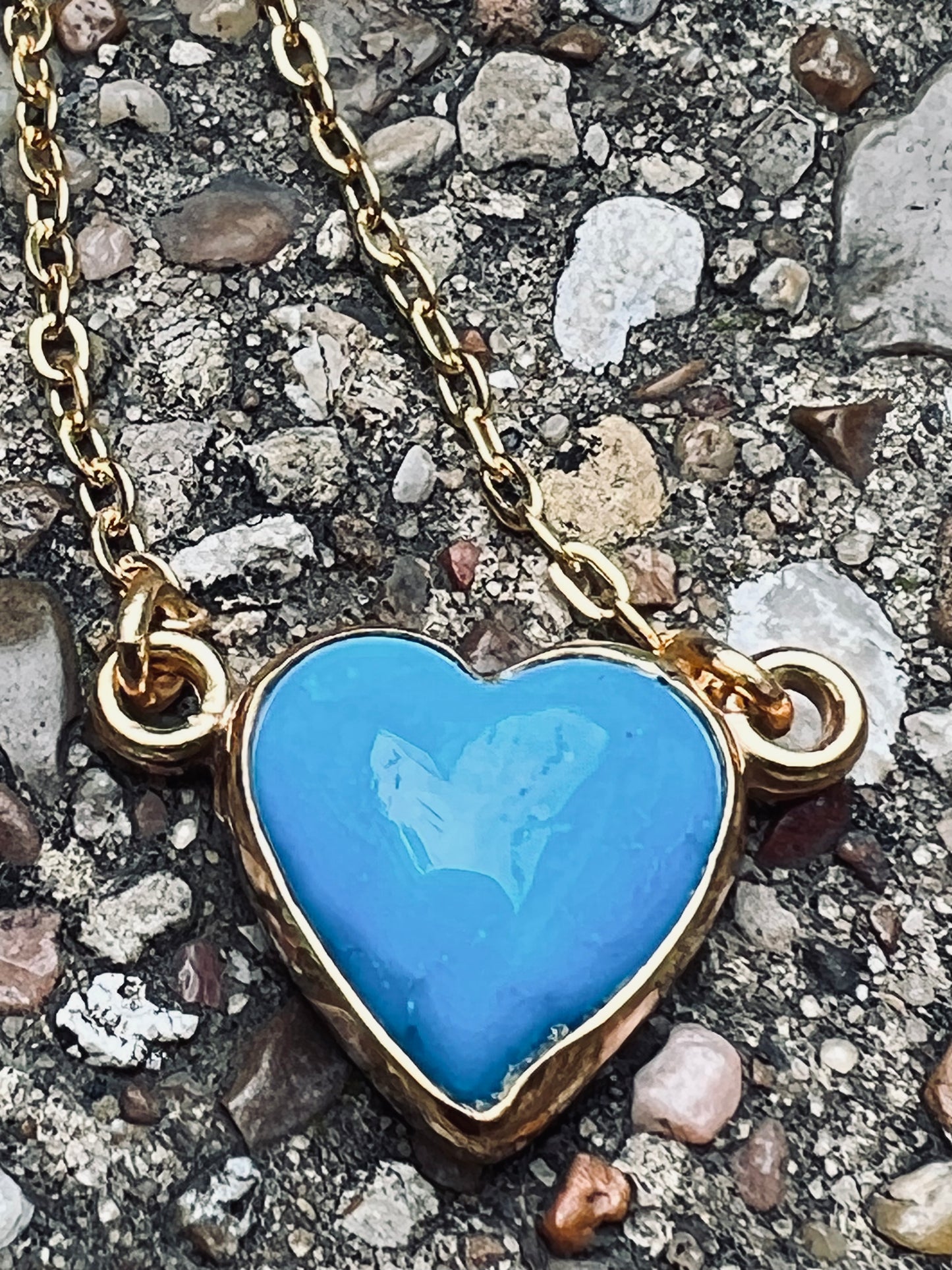 MOD HEART NECKLACE