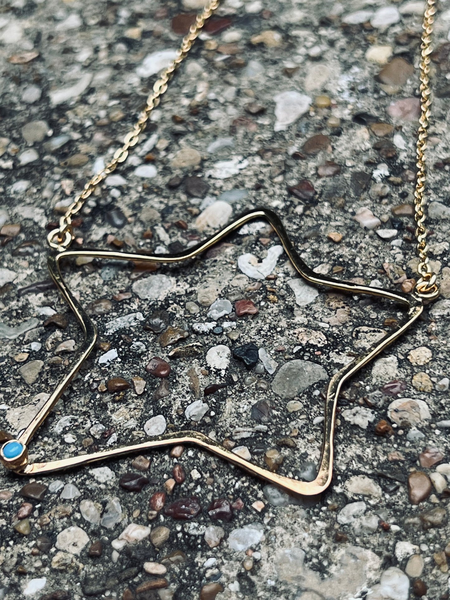 CONFETTI DOT STAR NECKLACE
