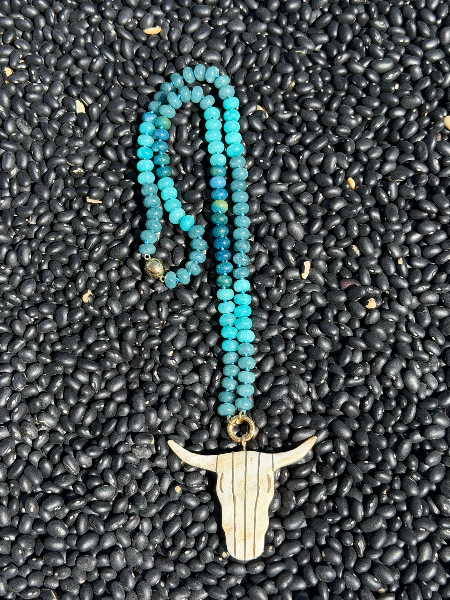 KSDxAKOLA Turquoise Ombré Beads with Longhorn